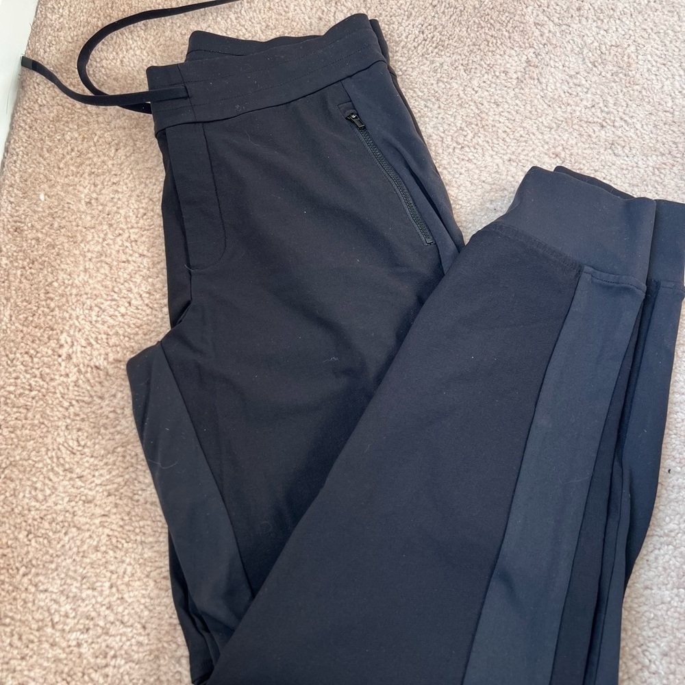Athleta Headlands Hybrid Trek Jogger NWOT
